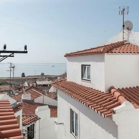 Cosy Alfama Apartment Lisbon Exterior photo