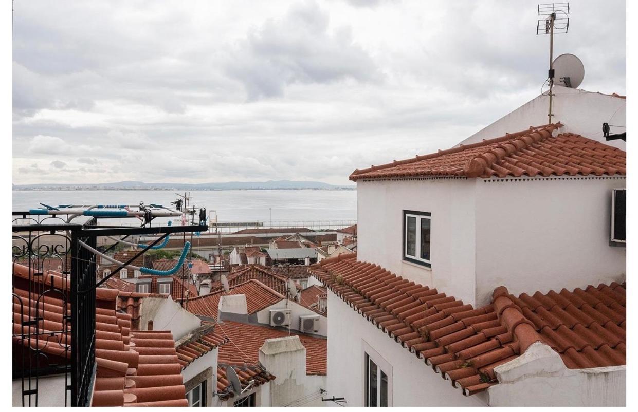 Cosy Alfama Apartment Lisbon Exterior photo